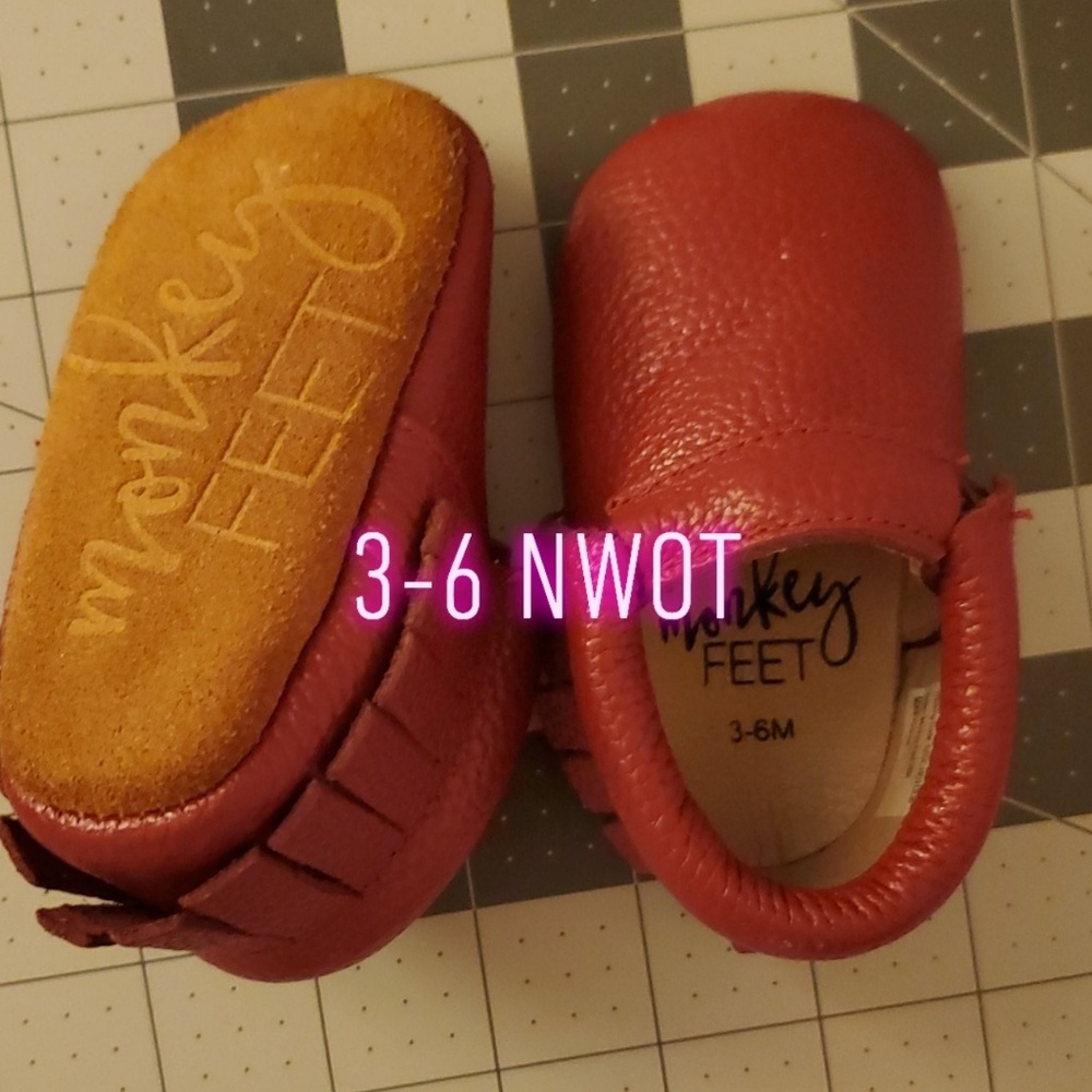 Monkey feet baby moccasins